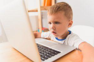 Screen Time for Kids: 8 Safe and Sustainable Strategies