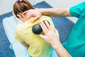 The Double Tennis Ball: A DIY Massage Method for Muscular Pain